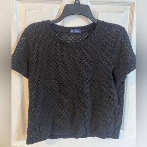 Women’s black, short sleeve‎ gap size petite medium top